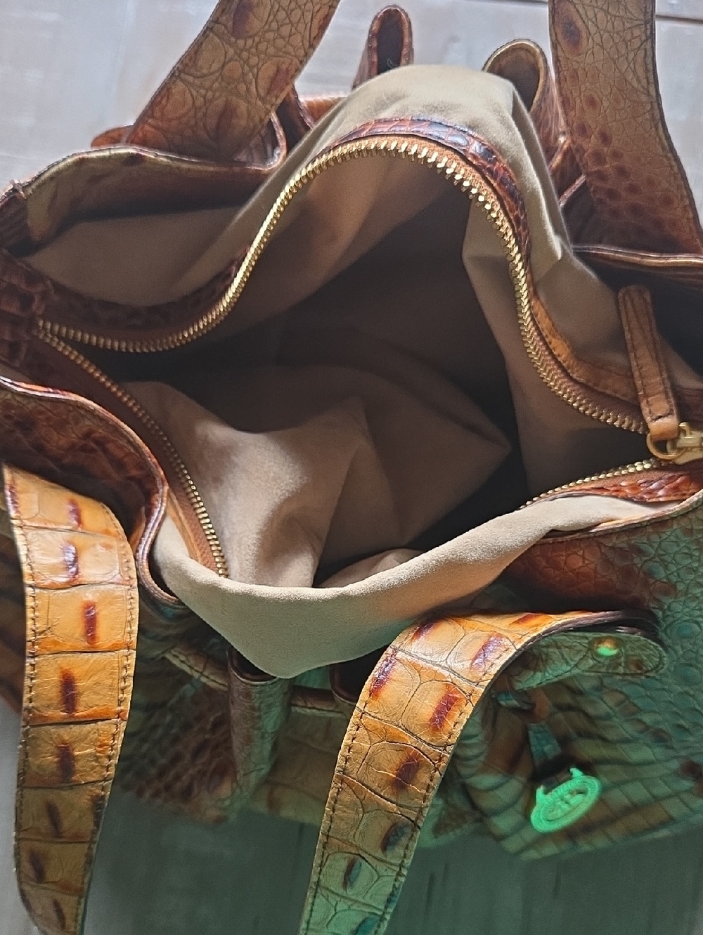 Genuine Croc-Embossed Brown Leather Tote Bag with Matching Wallet - Picture 11 of 16